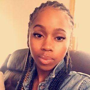 Meet your Posher, Kiara